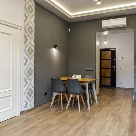 Inshiapartments On Kovzhuna Str Lviv Bagian luar foto