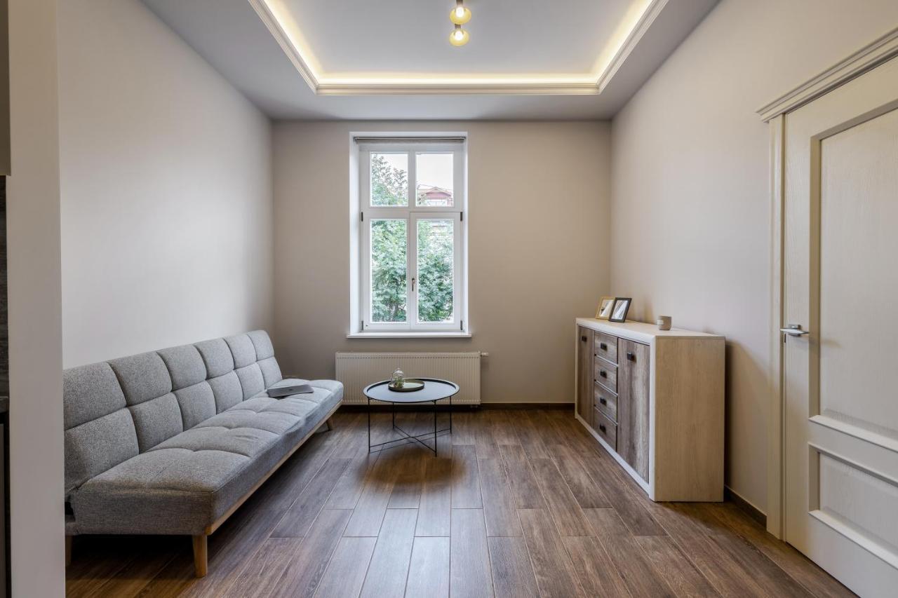 Inshiapartments On Kovzhuna Str Lviv Bagian luar foto
