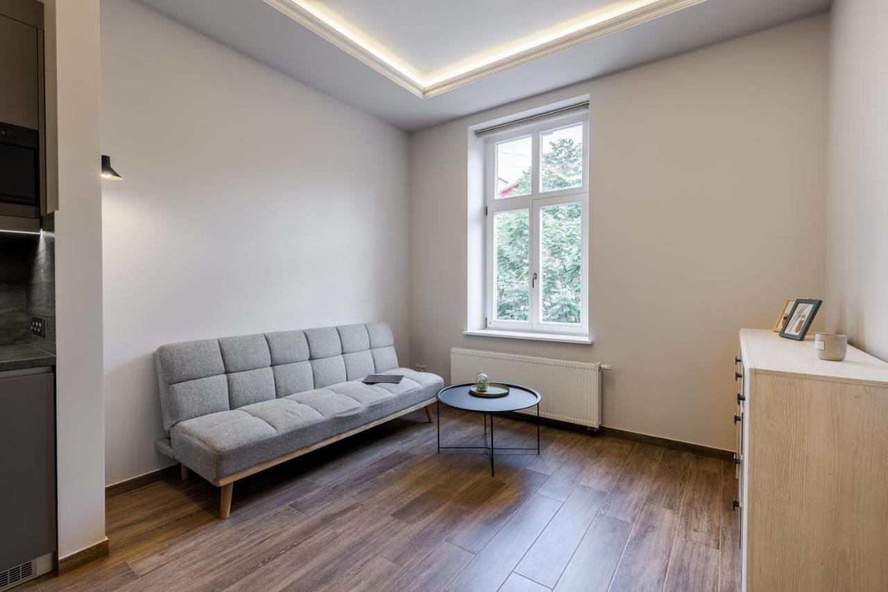 Inshiapartments On Kovzhuna Str Lviv Bagian luar foto
