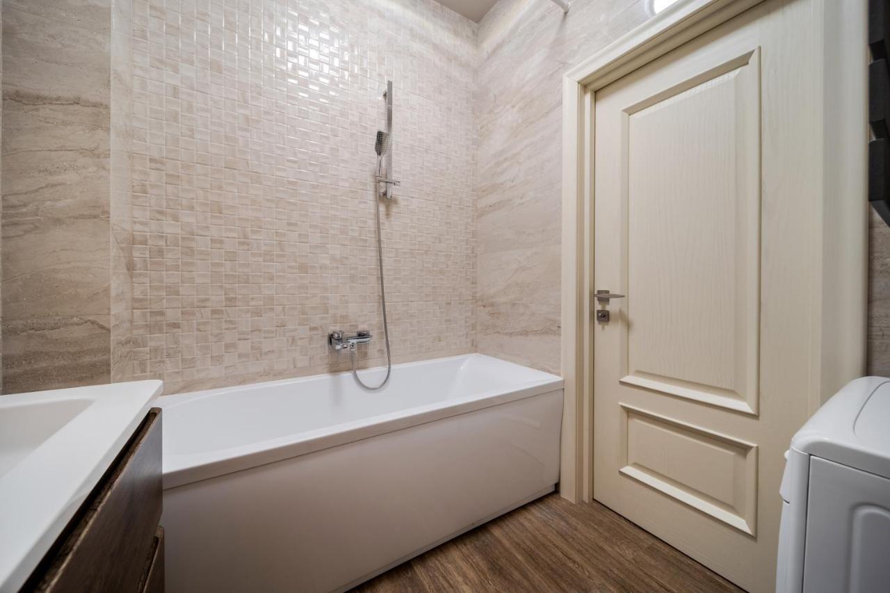 Inshiapartments On Kovzhuna Str Lviv Bagian luar foto