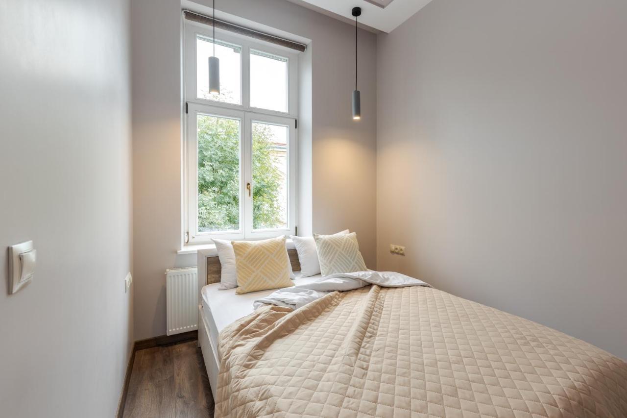 Inshiapartments On Kovzhuna Str Lviv Bagian luar foto
